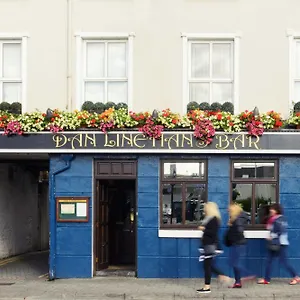 Frühstückspension Dan Linehans Bar&b&b, Killarney